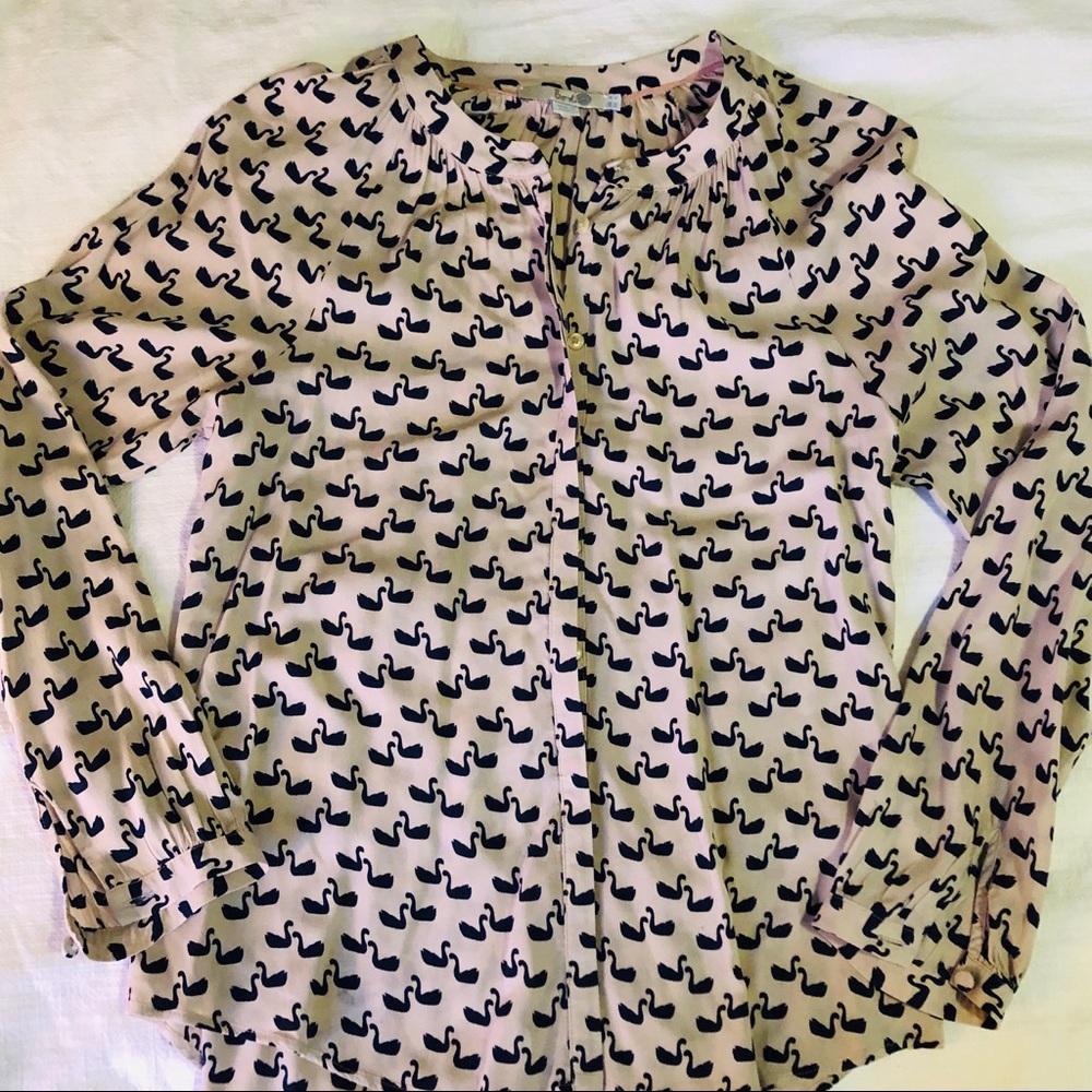 Boden swan print long sleeve blouse 🦢